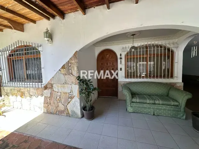 Casa en Venta, Urbanización Mucuritas - 4