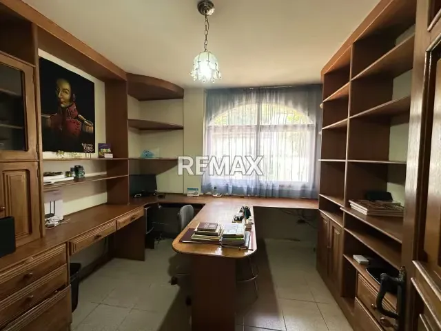 Casa en Venta, Urbanización Mucuritas - 9