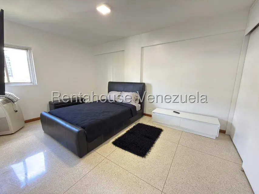 Apartamento (Multiples Niveles) en Alquiler en Colinas de Bello Monte, Distrito Metropolitano - 8