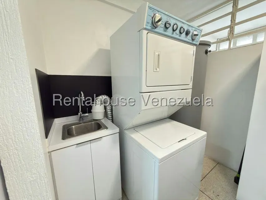 Apartamento (Multiples Niveles) en Alquiler en Colinas de Bello Monte, Distrito Metropolitano - 9