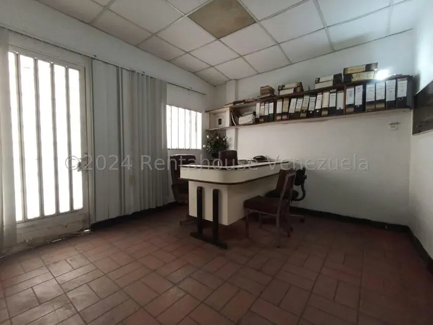 Comercial (Edificio) en Venta en Zona Centro, Aragua - 16