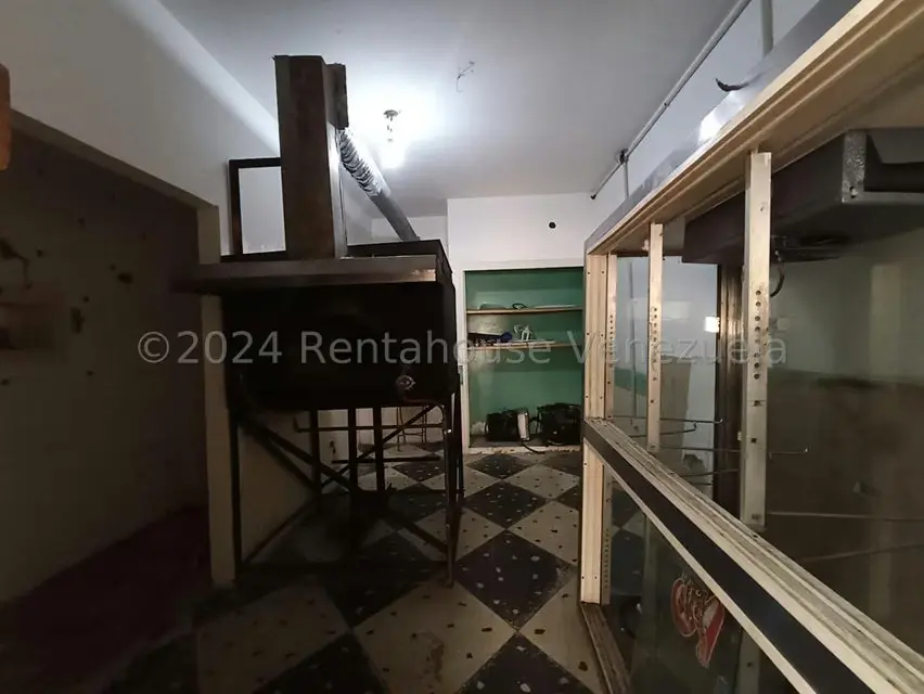Comercial (Edificio) en Venta en Zona Centro, Aragua - 10