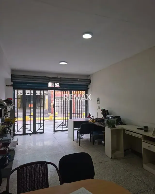 Local en Alquiler a Pie de Calle en Altagracia. - 9