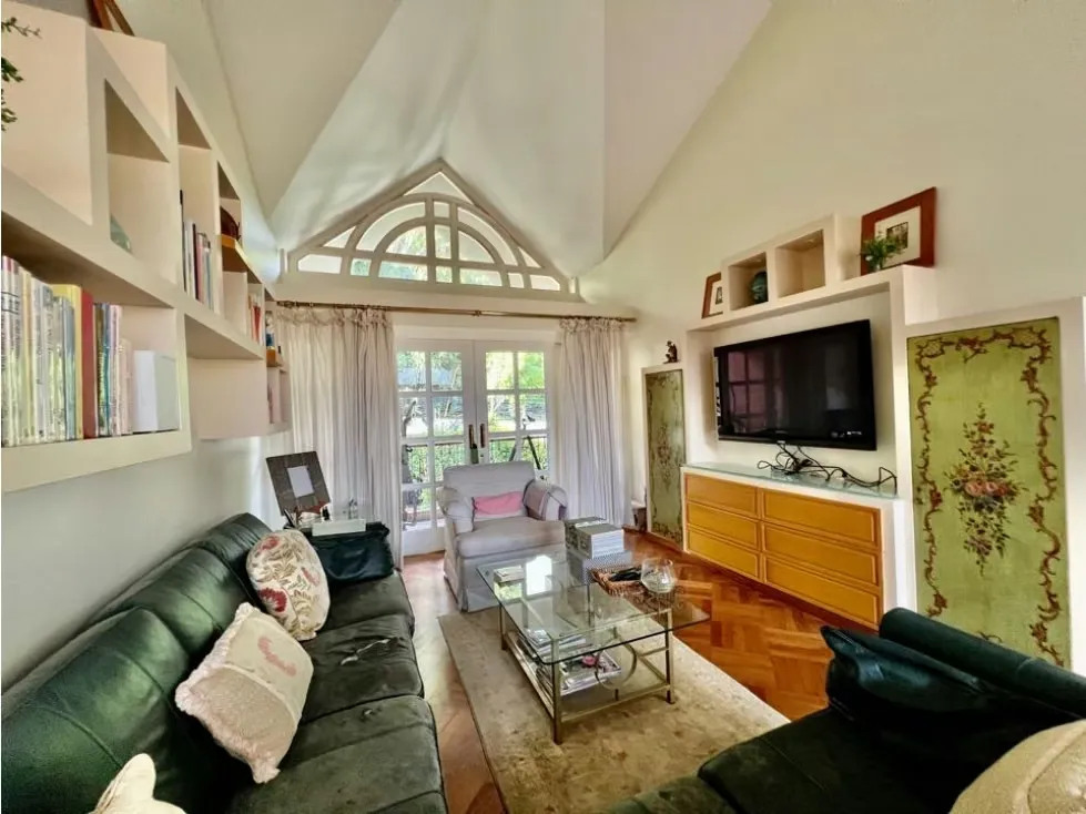 Se vende casa 812m2 4h+2s+anexo/8p/10b Los Chorros - 17
