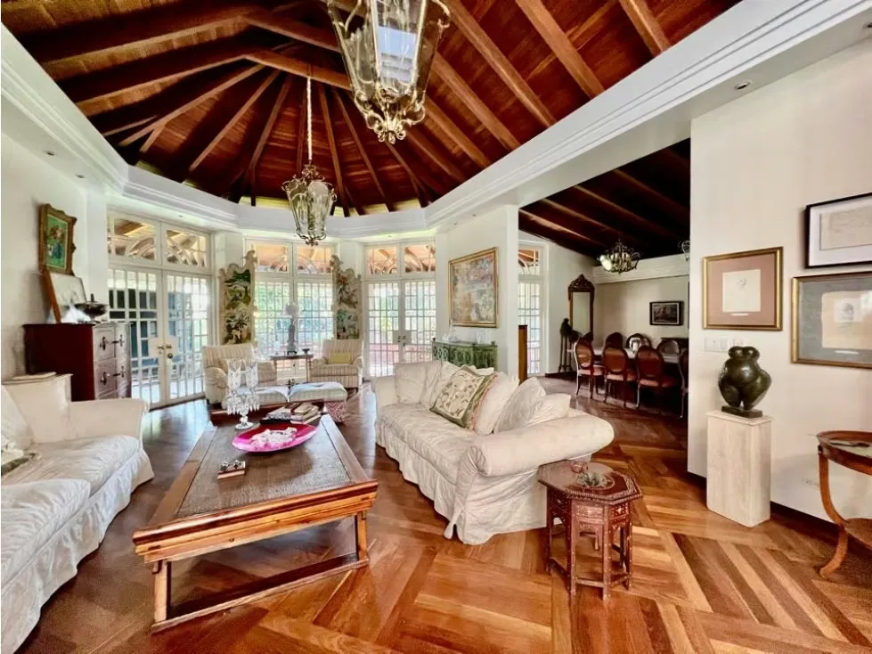 Se vende casa 812m2 4h+2s+anexo/8p/10b Los Chorros - 5