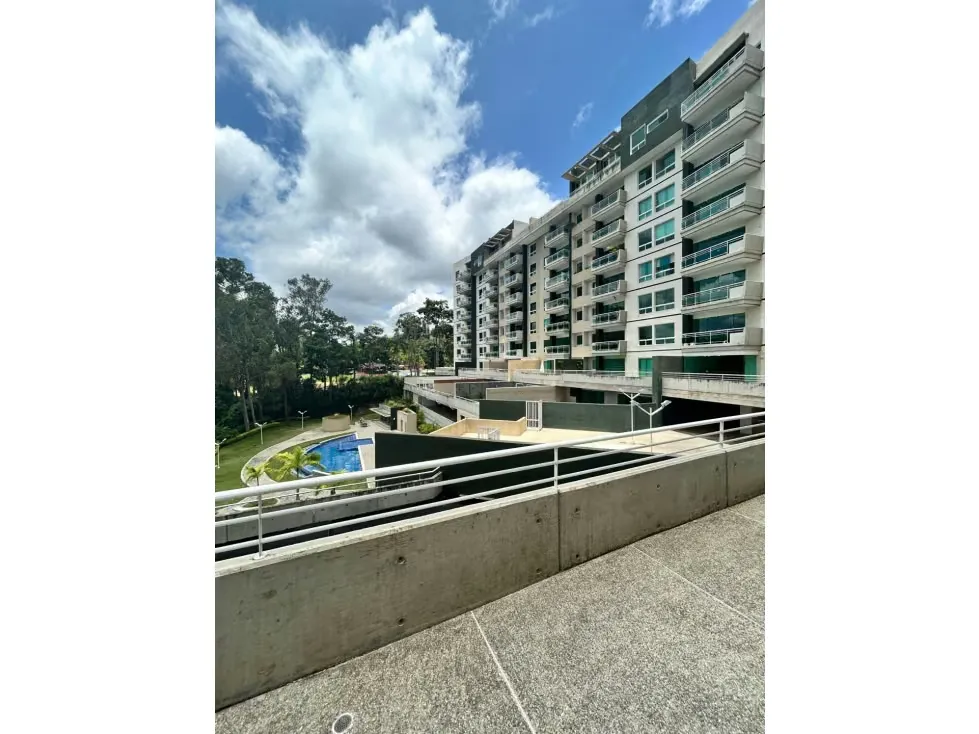 APARTAMENTO EN VENTA 133 M2-URB. LA LAGUNITA - 18