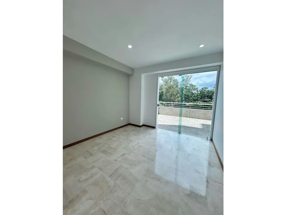 APARTAMENTO EN VENTA 133 M2-URB. LA LAGUNITA - 9
