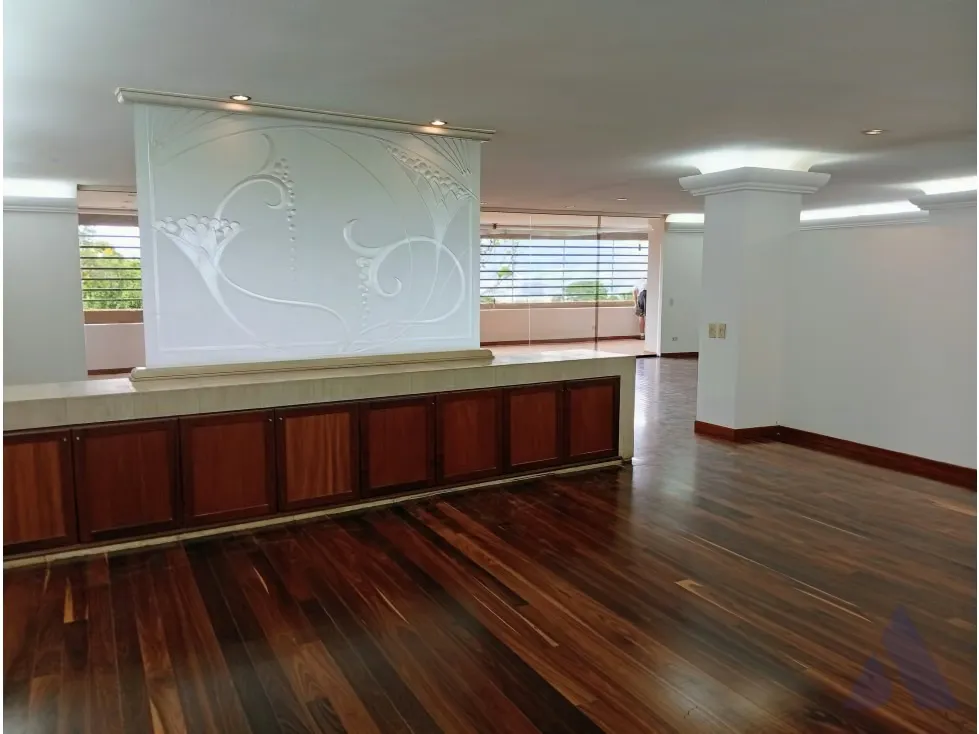 Alquilo fabuloso apartamento 411m2 5hab 6b 3p Los Chorros 9110 - 20