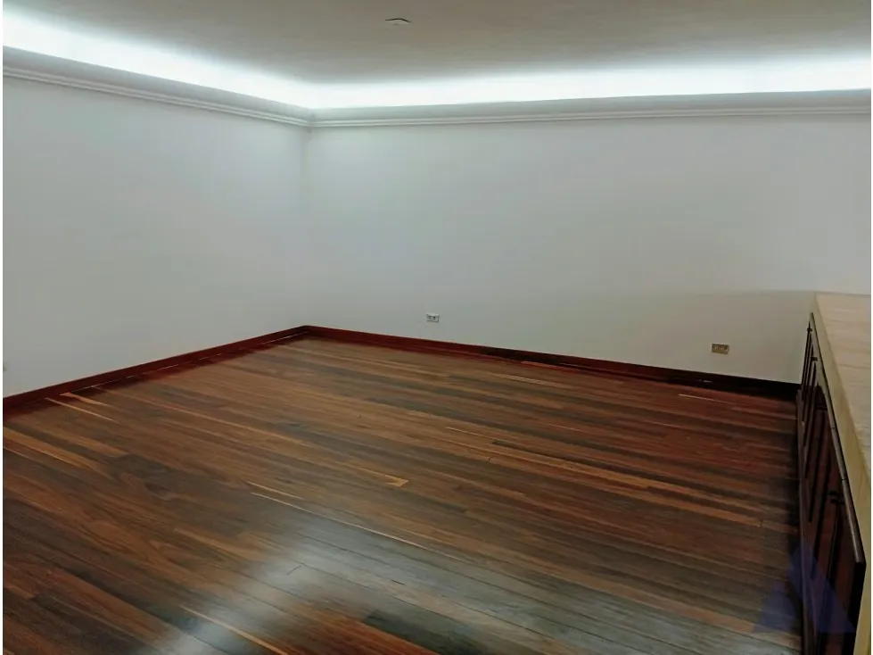 Alquilo fabuloso apartamento 411m2 5hab 6b 3p Los Chorros 9110 - 21