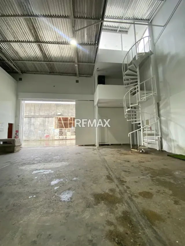 Venta Galpon remodelado en Mariche - 3