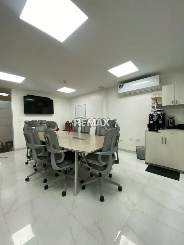 Venta Galpon remodelado en Mariche - 6