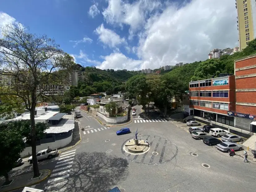 Amplio Apartamento en Alquiler en Colinas de Bello Monte Caracas