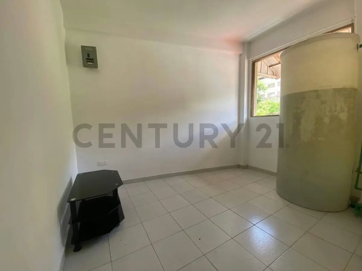 Amplio Apartamento en Alquiler en Colinas de Bello Monte Caracas - 10