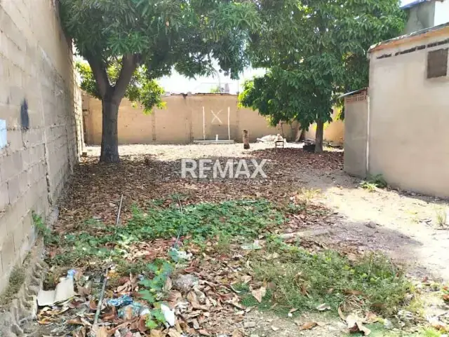 Terreno en Casco Central de Lecheria