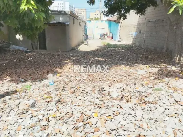 Terreno en Casco Central de Lecheria - 4