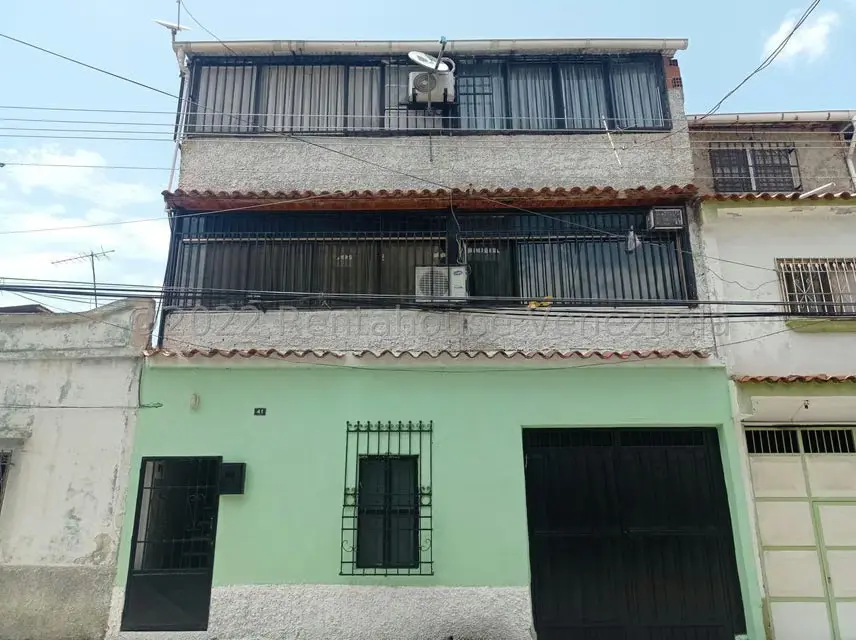 Casa (Multipes Niveles) en Venta en Centro, Aragua - 32