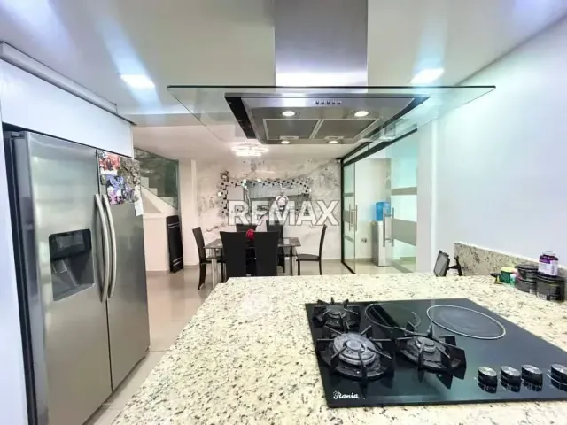 Vendo Quinta en Av Ribereña Cabudare Lara - 8