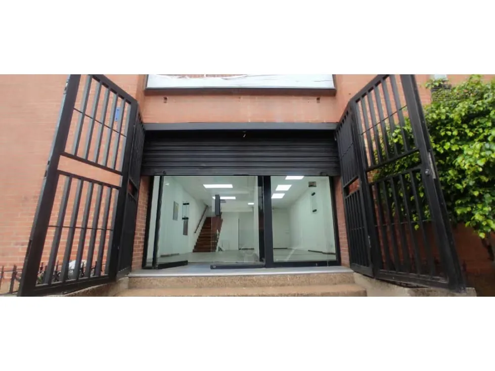 ALQUILER LOCAL EN EL PUEBLO DE BARUTA. EXCELENTE UBICACIÓN 325159