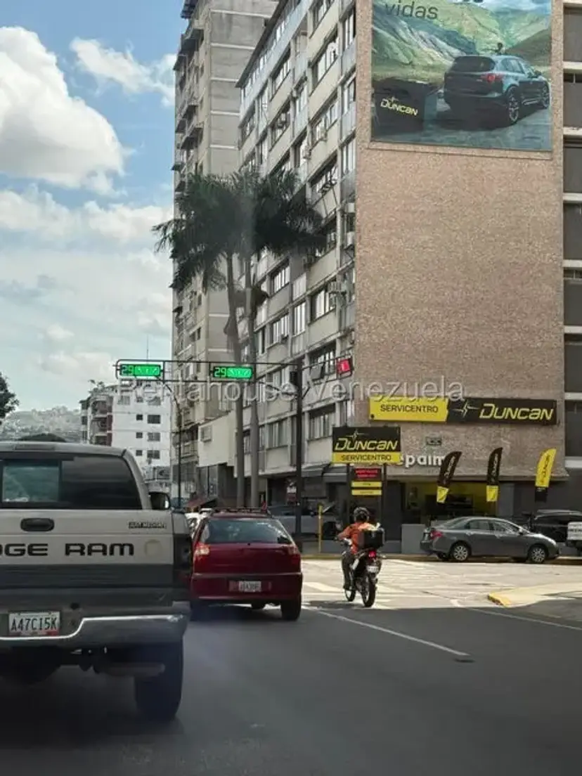 Comercial (Local Comercial) en Alquiler en Altamira Sur, Distrito Metropolitano