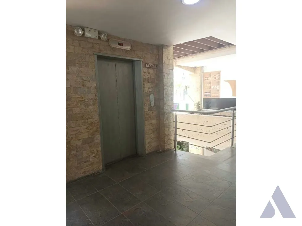 Se alquila local comercial 45m2 Altamira 4708 - 4