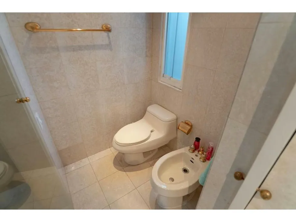 Se vende PH Duplex 580m2 4h+2s+ch/8b/4p Los Palos Grandes - 23