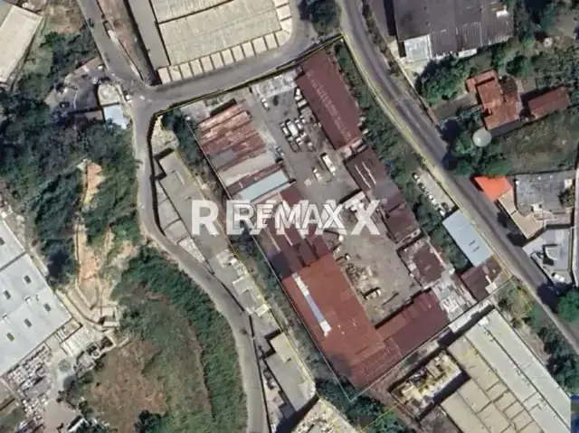 Terreno en Venta con Galpón, Zona Industrial de Carrizal