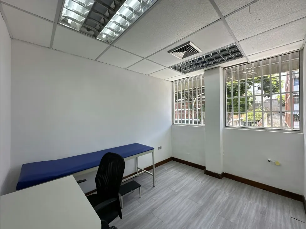 Vendo local/centro medico 112m2 El Marques 1728 - 14