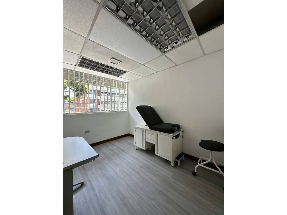 Vendo local/centro medico 112m2 El Marques 1728 - 8