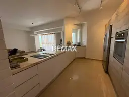 View 10