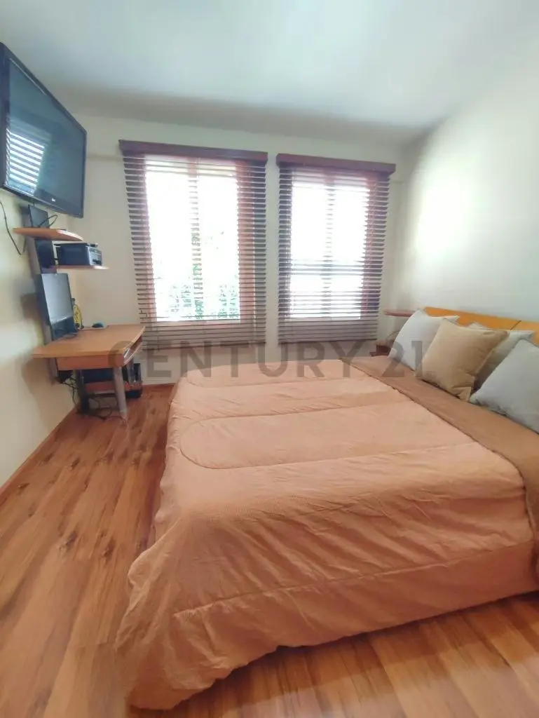 En venta espectacular casa en Alto Prado, en calle cerrada, lista para mudarse - 15