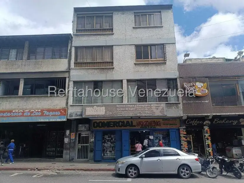 Comercial (Edificio) en Venta en Municipio Guaicaipuro, Miranda