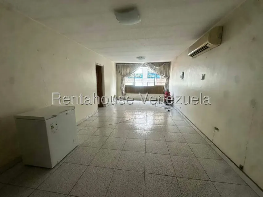 Comercial (Edificio) en Venta en Municipio Guaicaipuro, Miranda - 14