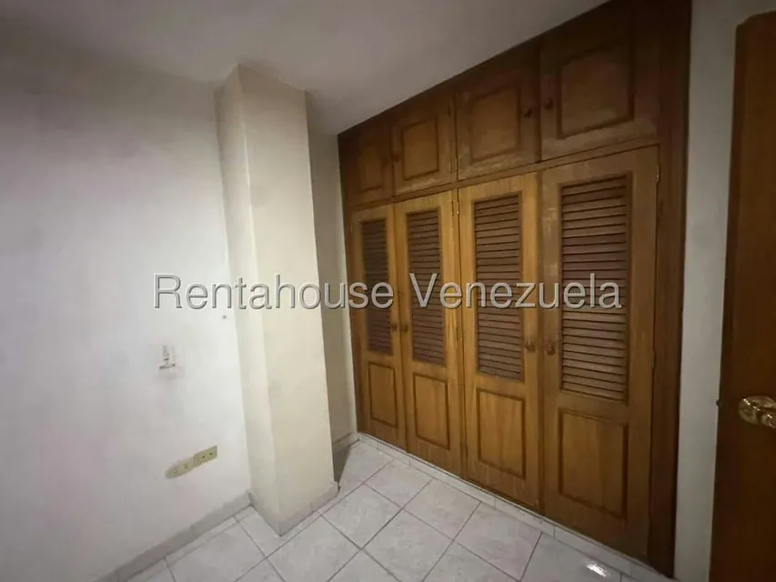 Comercial (Edificio) en Venta en Municipio Guaicaipuro, Miranda - 19