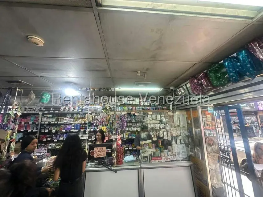 Comercial (Edificio) en Venta en Municipio Guaicaipuro, Miranda - 2