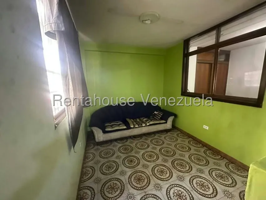 Comercial (Edificio) en Venta en Municipio Guaicaipuro, Miranda - 30
