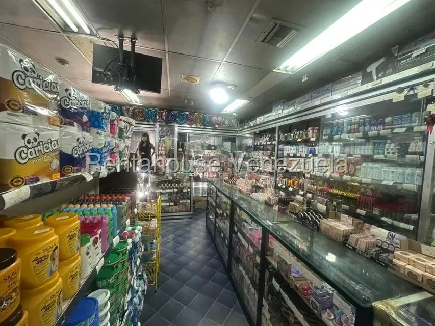 Comercial (Edificio) en Venta en Municipio Guaicaipuro, Miranda - 3
