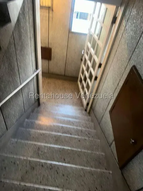 Comercial (Edificio) en Venta en Municipio Guaicaipuro, Miranda - 43