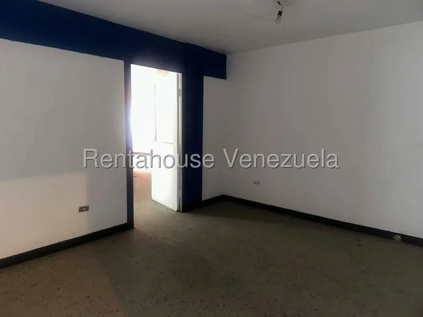 Comercial (Edificio) en Venta en Municipio Guaicaipuro, Miranda - 45