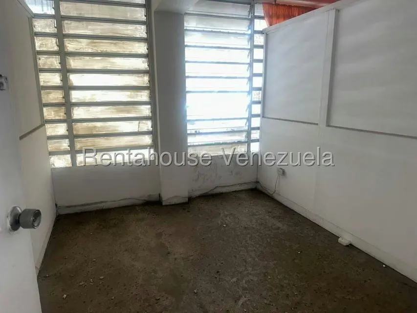 Comercial (Edificio) en Venta en Municipio Guaicaipuro, Miranda - 46
