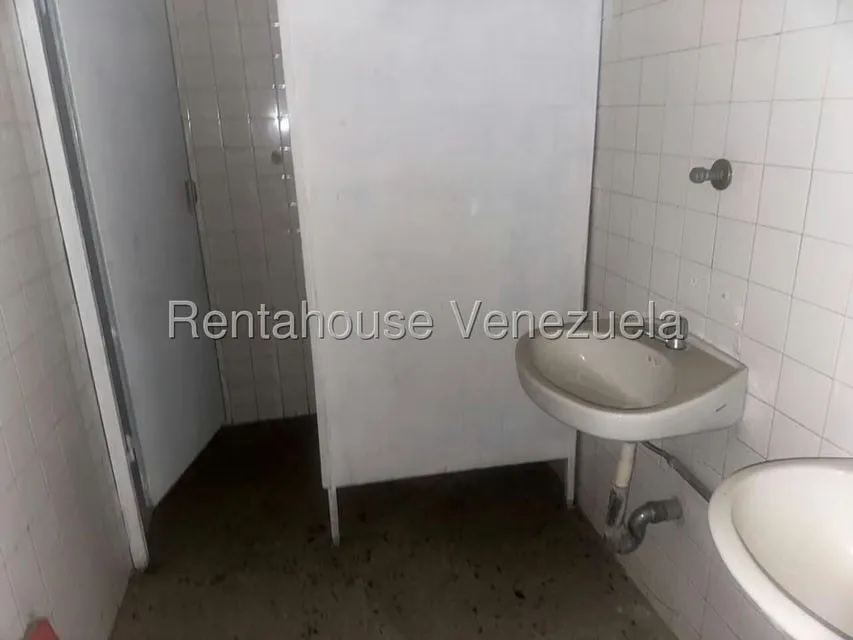 Comercial (Edificio) en Venta en Municipio Guaicaipuro, Miranda - 48