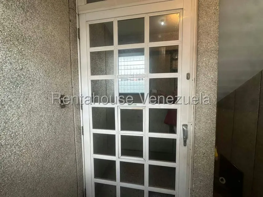 Comercial (Edificio) en Venta en Municipio Guaicaipuro, Miranda - 6