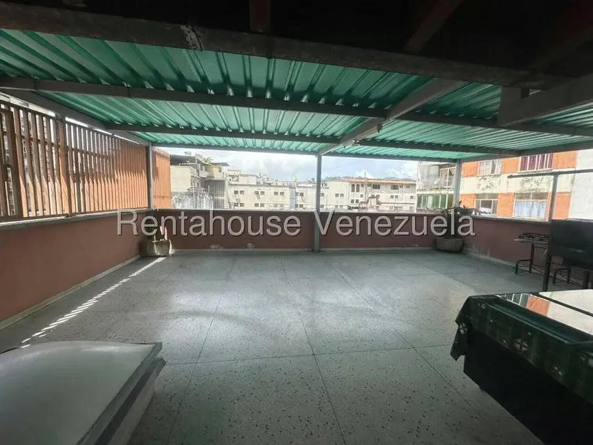 Comercial (Edificio) en Venta en Municipio Guaicaipuro, Miranda - 10