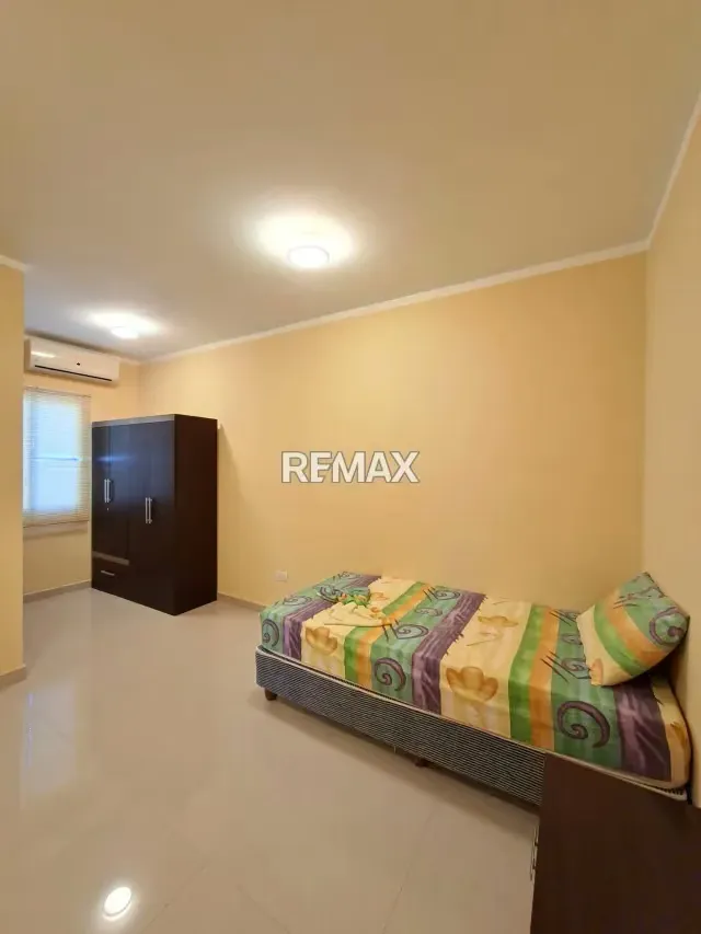 EN VENTA 2 TOWNHOUSE MODERNOS CERCA DE PLAYA EL YAQUE - 13