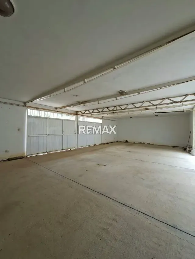 EN VENTA 2 TOWNHOUSE MODERNOS CERCA DE PLAYA EL YAQUE - 16