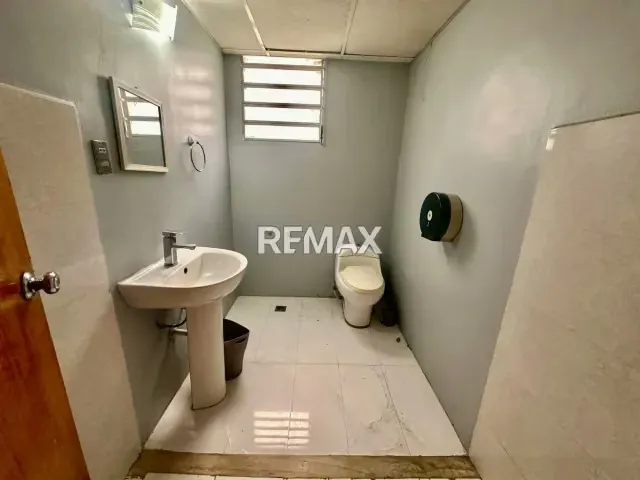Casa Comercial en Alquiler Urbanización del Este Zona Este - Barquisimeto - 3