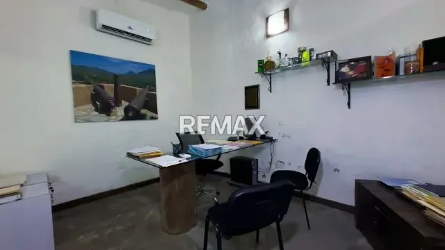 CASA COLONIAL EN LA ASUNCIÓN CON POTENCIAL PARA LOCAL - 12