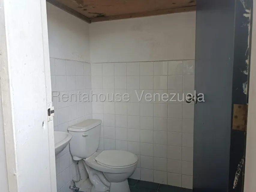 Local Comercial en Alquiler en El Tambor, Miranda - 16