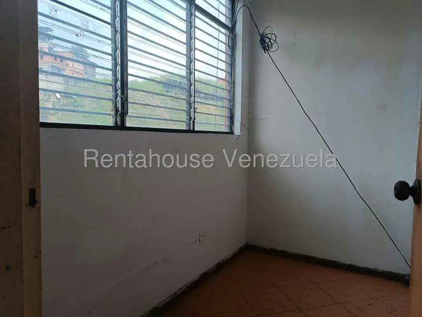 Local Comercial en Alquiler en El Tambor, Miranda - 10
