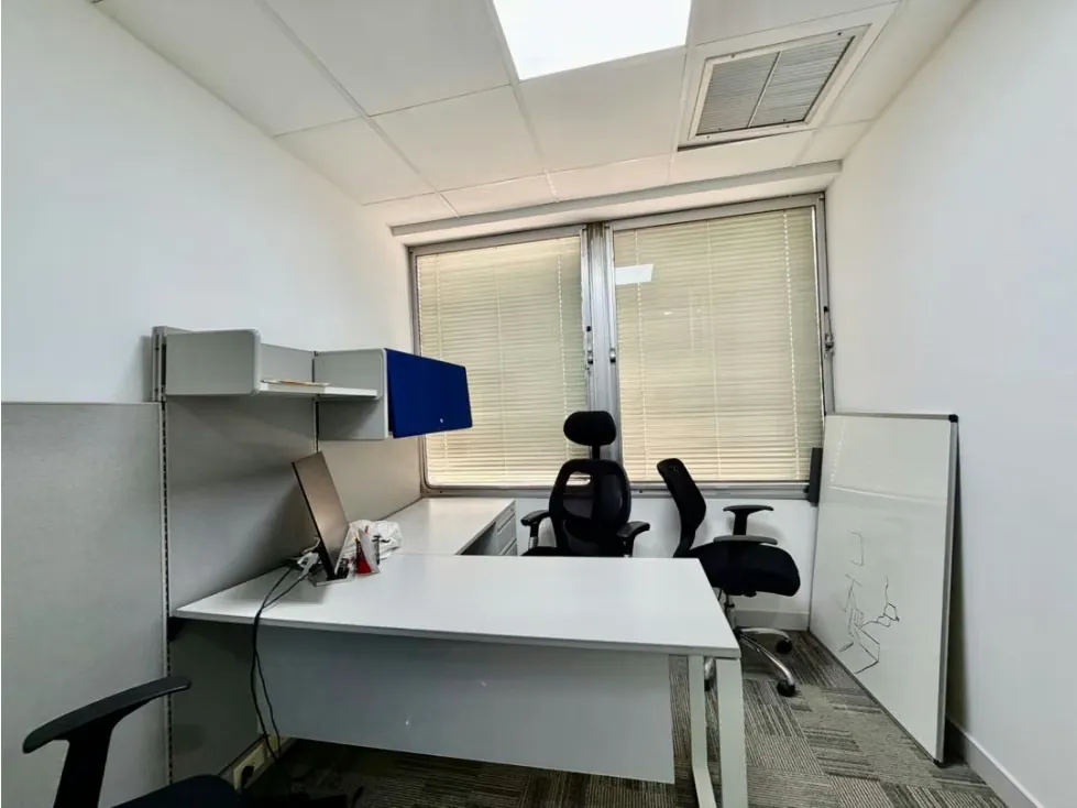 Se alquila oficina 90m2 Las Mercedes - 2