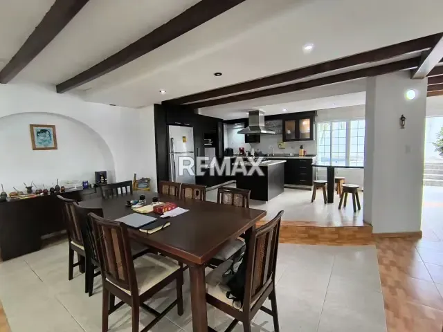 En venta amplia y hermosa casa en la Urb Trigal Norte de Valencia Carabobo - 3